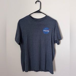 fifth sun medium nasa logo tshirt